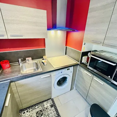Refait A Neuf, Calme Avec Terrasse Et Parking, Proche Et Port - Fr-1-723-4